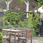 Russenbraeu Inn